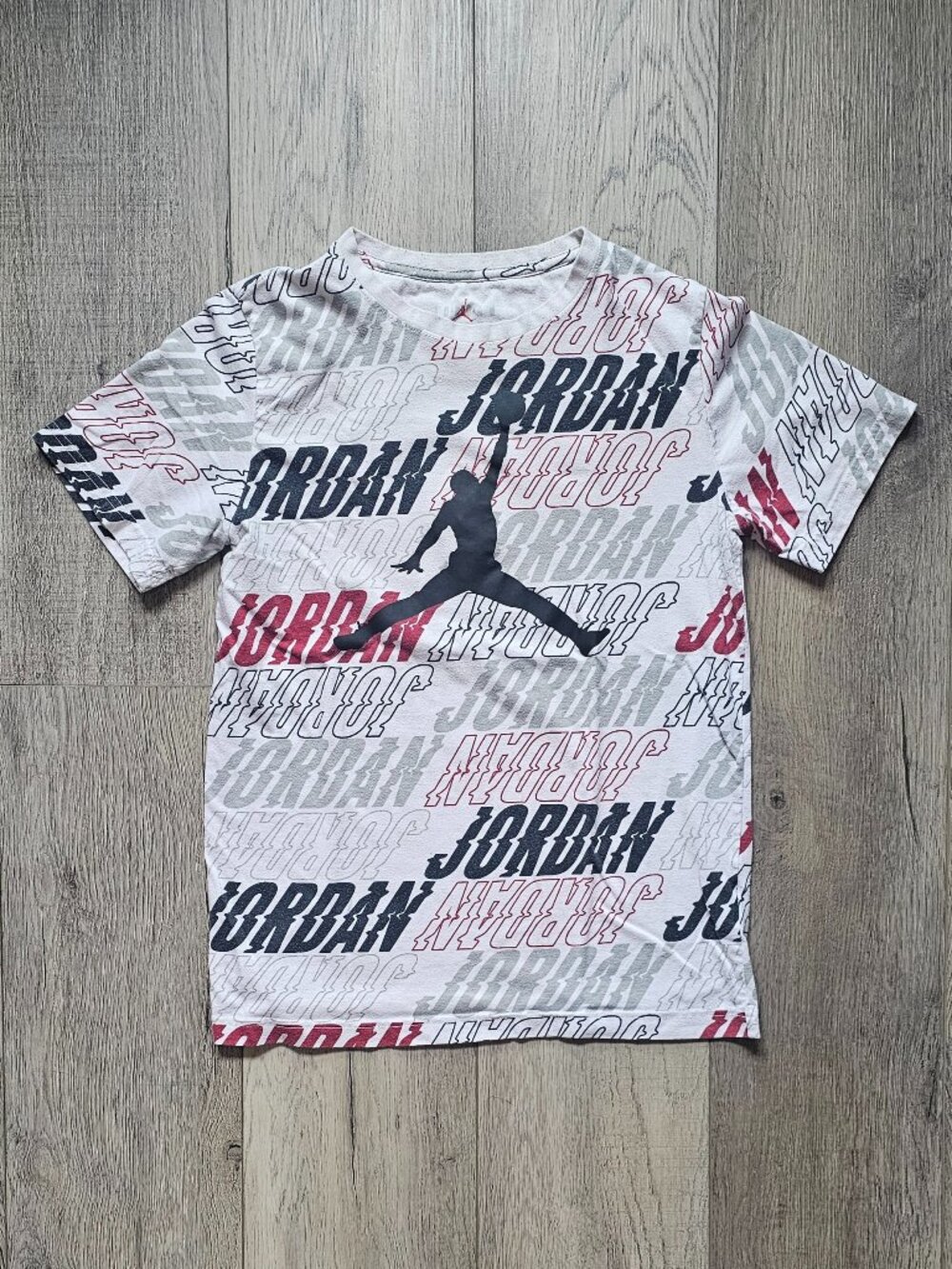 Nike Air Jordan All Over Print Jumpman Graphic T-Shirt Boys Large 12-13